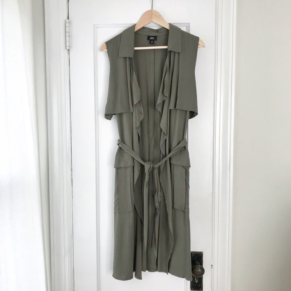 Sleeveless trench vest